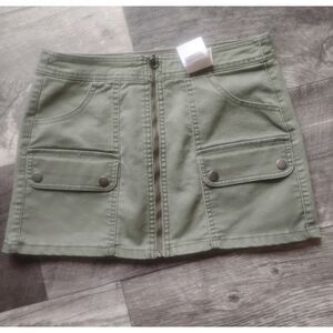 No Boundaries, Cargo Fatigue Women's Size XS (0-2) Mini Skirt - NWT